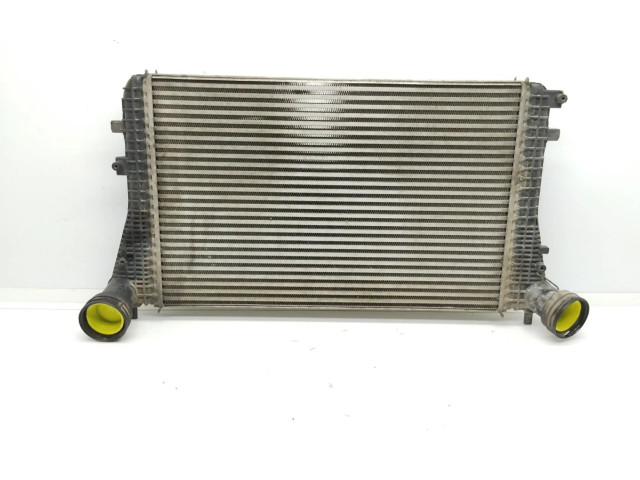 Интеркулер  3C0145805P   Volkswagen Tiguan 
