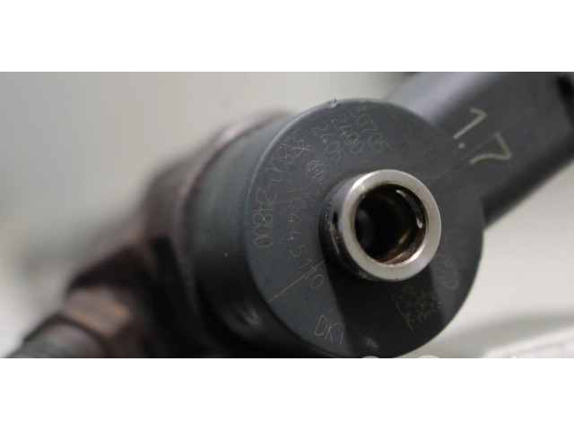 Vstřikovač 33800-2A800, 0445110411   Hyundai i40  pro naftový motor 1.7  Dyzelis