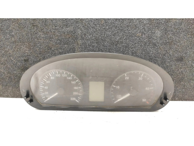 Панель приборов A6399001100, 402941003   Mercedes-Benz Vito Viano W639       