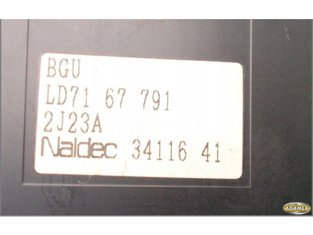 Блок управления LD7167791   Mazda MPV II LW
