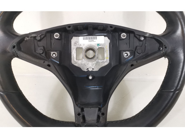 Руль Tesla Model X  2015 -  года 1005279-00-D      