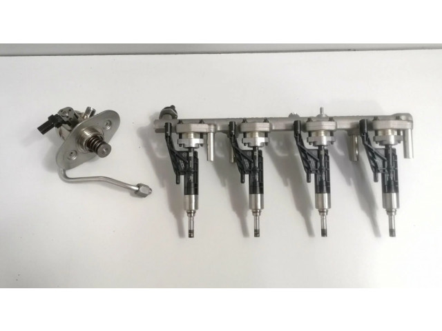 Vstřikovač 8694198, 7639990   BMW 1 F20 F21  pro benzínový motor 2.0  