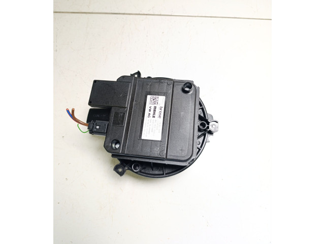 Вентилятор печки    4M1820021C, 0005255888   Audi e-tron