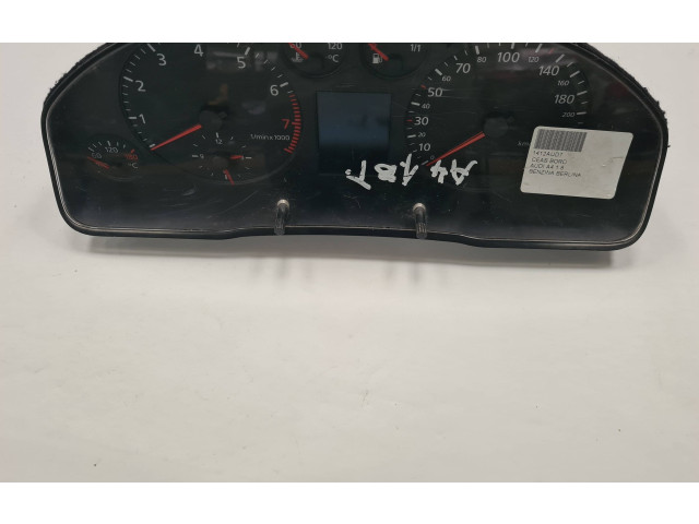 Панель приборов 8D0919880N, 110008886002   Audi A4 S4 B5 8D       
