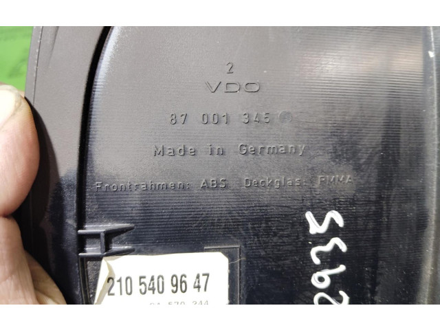 Přístrojová deska  Mercedes-Benz E W210 1998 2105409647  
