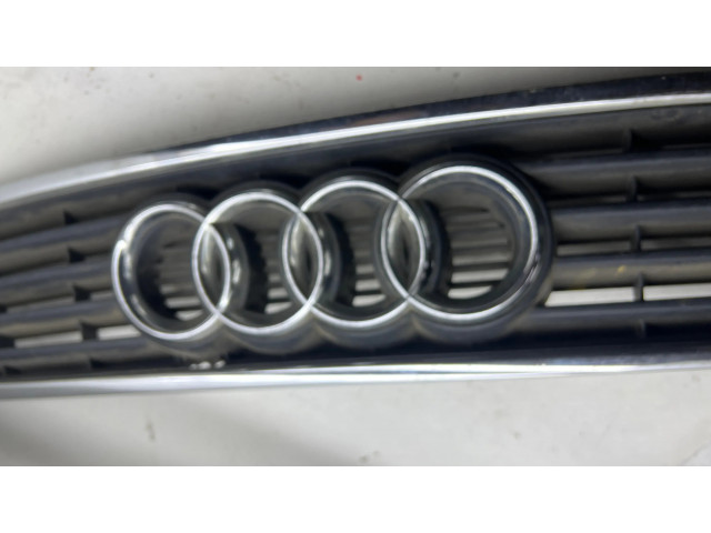 Передняя решётка Audi A6 S6 C5 4B 1997-2005 года 4B0853651A      