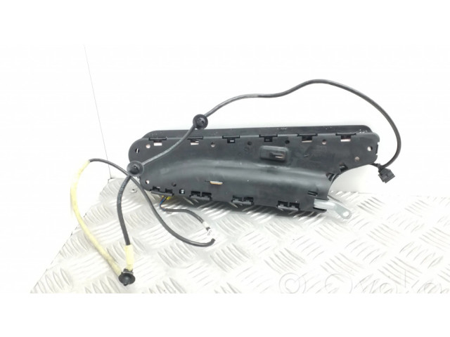 Подушка безопасности в сиденье 3R0880241B   Seat Exeo (3R)