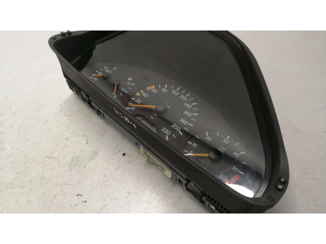 Přístrojová deska  Mercedes-Benz E W210 1996 2105400247, 88311247  