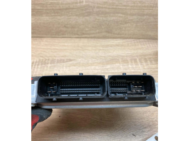 Řídící jednotka 23710BU76A, 2758003253   Nissan X-Trail T30 2001