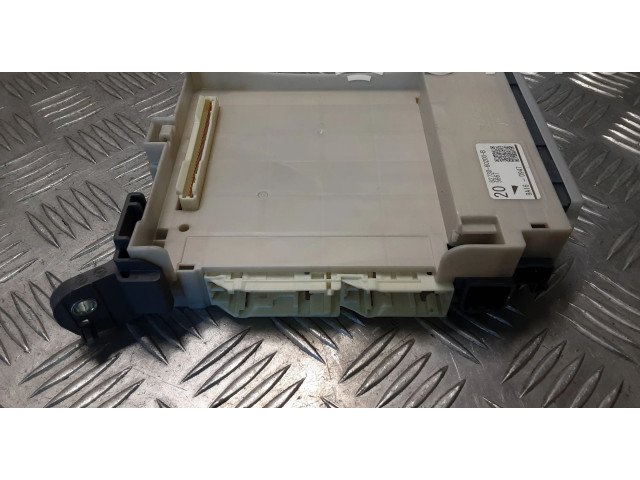   Pojistková skříňka 8273060200B, 9A160947   Toyota Land Cruiser (J150) 2016