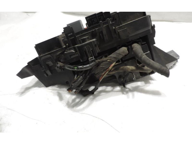 Блок предохранителей  F2GT-14A067-MF   Ford Edge II    