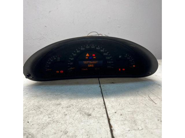 Přístrojová deska  Mercedes-Benz C W203 2004 A2035401347, 110080183  