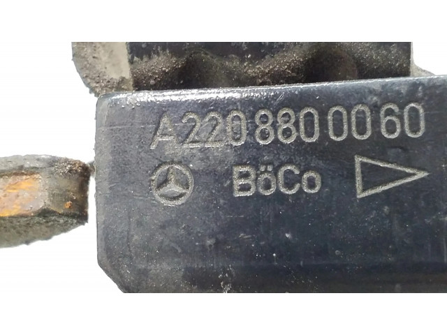 Замок капота A2208800060   Mercedes-Benz S W220