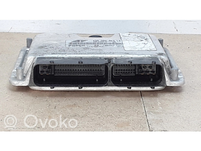 Блок управления двигателя 0281011143, 038906019LR   Ford Galaxy