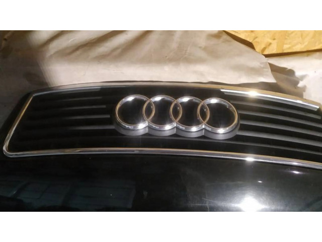 Передняя решётка Audi A6 S6 C5 4B 1997-2005 года       