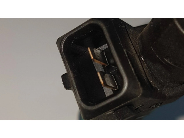 Vstřikovač 7525721, 3013B00444   BMW 7 E65 E66  pro benzínový motor 4.5  