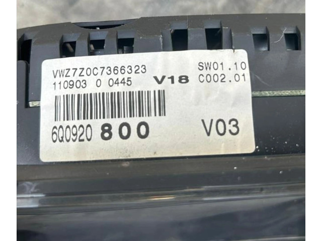Přístrojová deska  Volkswagen Polo II 86C 2F 1999 6Q0920800  