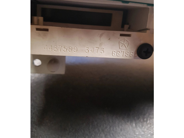Přístrojová deska  Chrysler Voyager 1995 4437589, 66796  