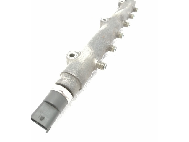 Топливная рампа 0445215015   Volvo XC90 2.4 