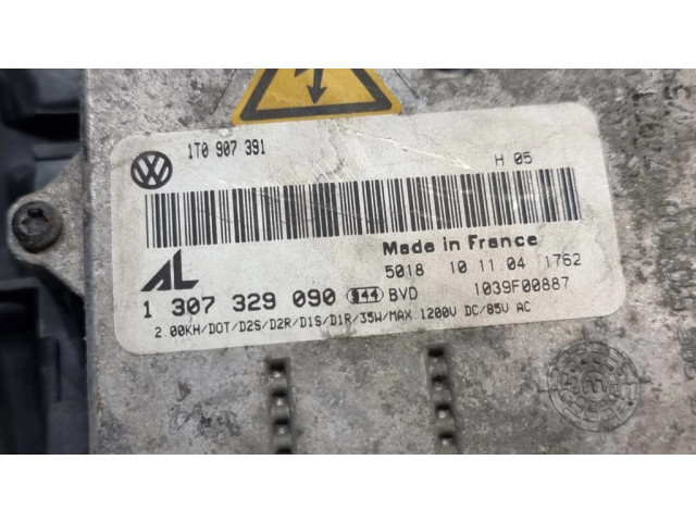 Přední světlo pravé 1T0941032F, 0301205272   Volkswagen Touran I 2005