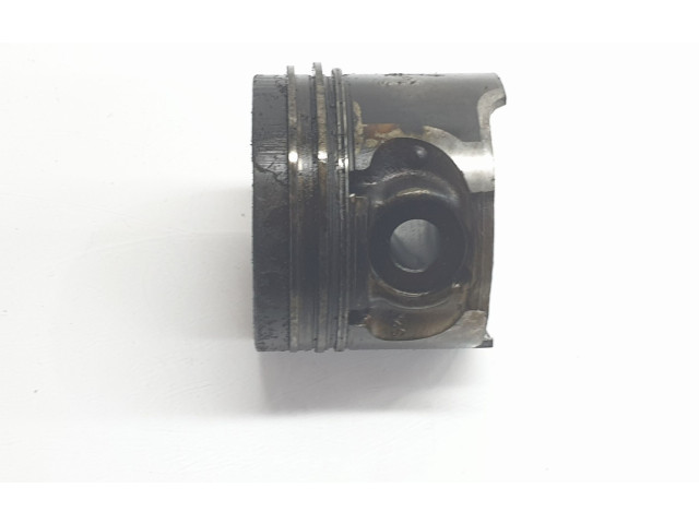 Píst 7701475075, 7701475075   Renault Kangoo I    K9K702 