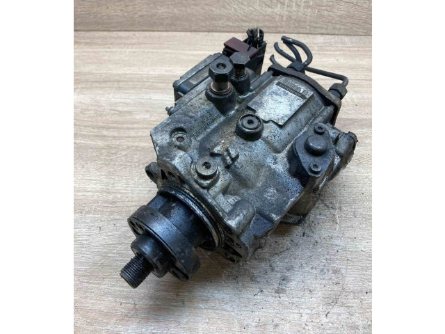 Vstřikovací lišta 0281001827, 047050400   Nissan Almera Tino     