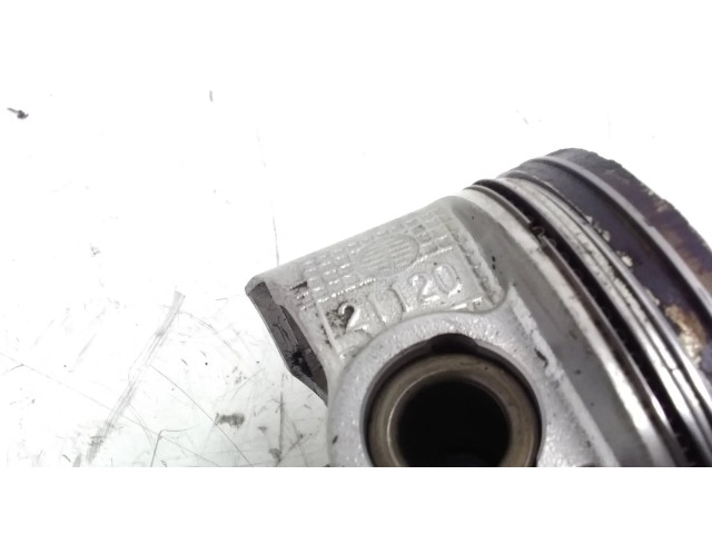 Píst 21120   Toyota Yaris  pro benzínový motor 1.5  0869