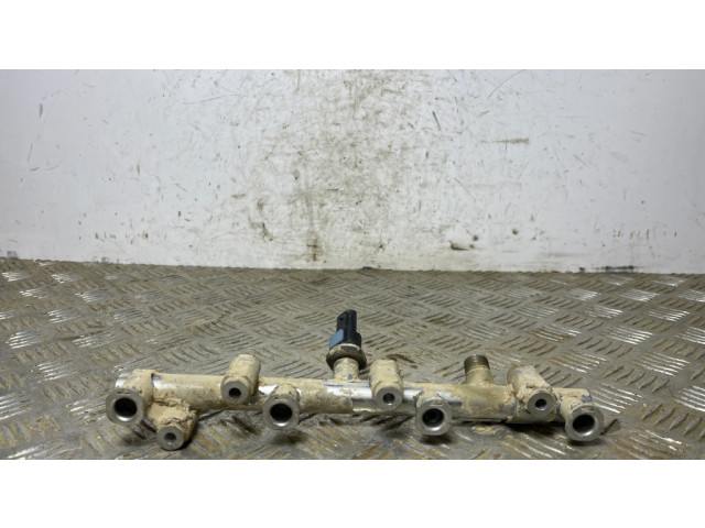 Vstřikovací lišta A2820704000   Nissan Qashqai  pro benzínový motor 1.3  