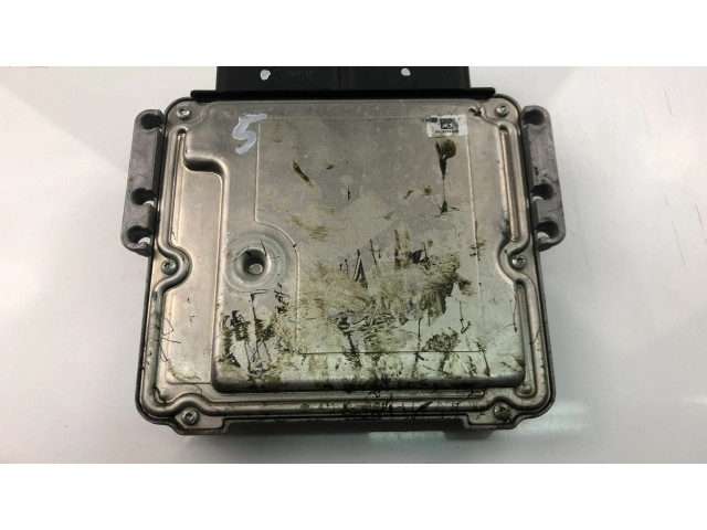 Řídící jednotka 391402A880, 0281032871   KIA Ceed 2017