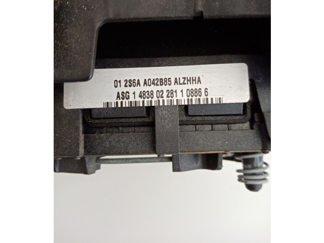 Подушка безопасности водителя 2S6AA042B85   Ford Fusion