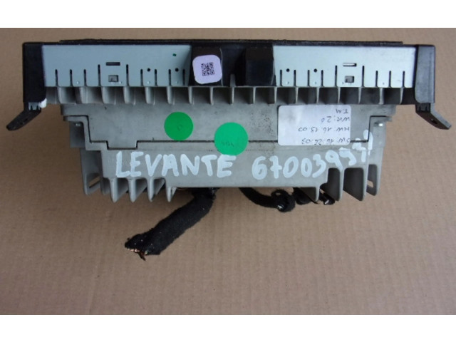 Дисплей    670039932   Maserati Levante