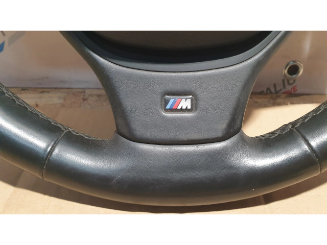 Руль BMW 6 F12 F13  2010-2018 года 6102240, 8383901      