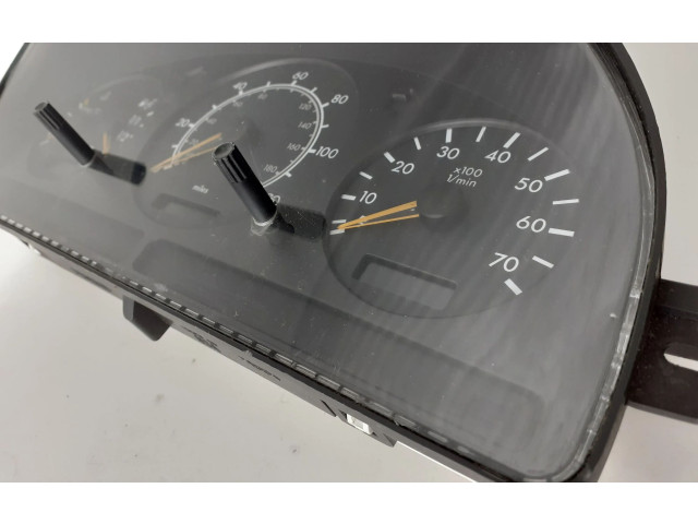 Přístrojová deska  Mercedes-Benz ML W163 2000 A1635400247  