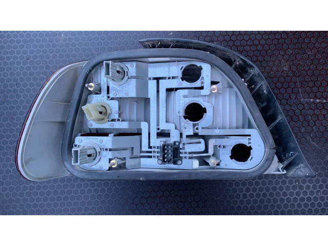Задний фонарь      BMW 7 E38   1993-2001 года