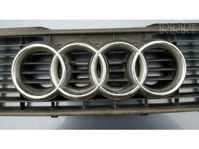 Передняя решётка Audi 80 90 B3 1986-1991 года 893853655      