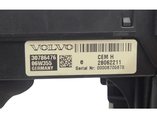   Pojistková skříňka 30786476, 06W355   Volvo XC90 2008