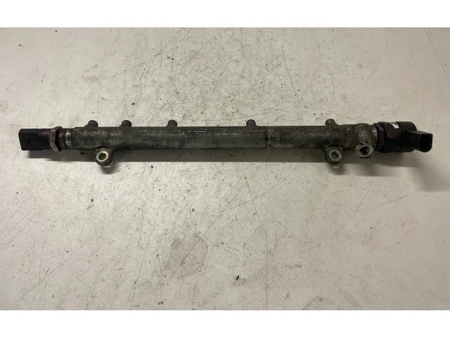 Vstřikovací lišta A6110700395, A6110780449   Mercedes-Benz C W203     