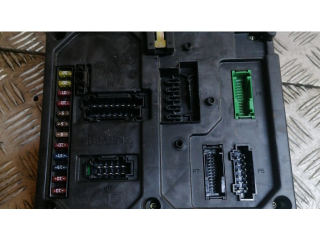 Блок предохранителей 7M3962258AC   Ford Galaxy    