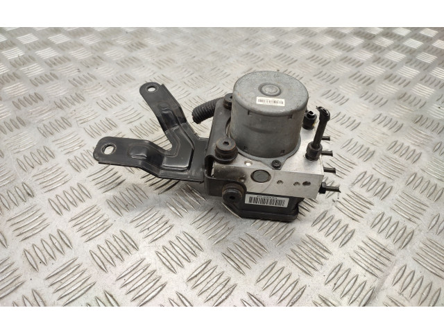 Jednotka ABS 589203Z570   Hyundai i40 2015