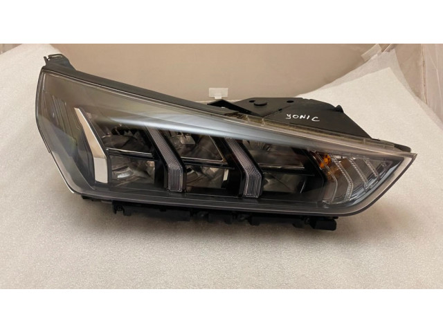 Přední světlo pravé J92102G2230, 92101G2200   Hyundai Ioniq 2021