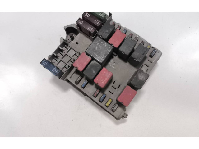 Блок предохранителей 51724394   Fiat Stilo 2002