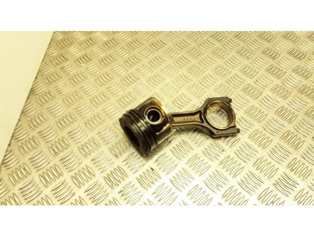  Поршень с шатуном N57 1911006052, 19B006052B  BMW 7 F01 F02 F03 F04 для дизельного двигателя 3.0