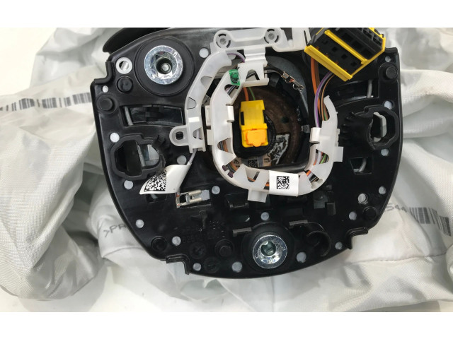 Подушка безопасности водителя 39834785, 39834785   Volvo V60