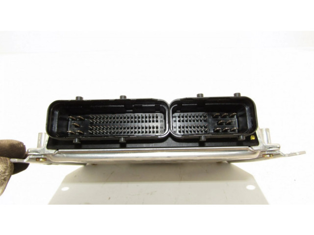 Řídící jednotka 0281010582   Hyundai Santa Fe 2003