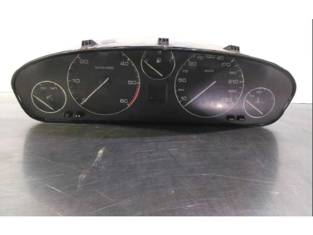 Přístrojová deska  Peugeot 607 2003 9648444080  
