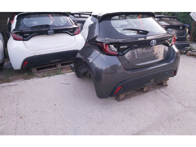 Vstřikovač 17101-F15130, 17101-F15130   Toyota Yaris XP210     