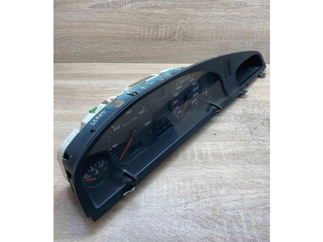 Přístrojová deska  Audi A6 S6 C4 4A 1994 88311219, 88356341  