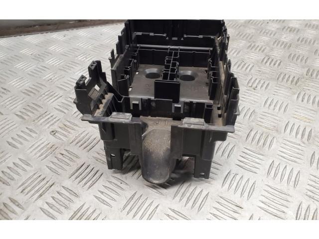   Pojistková skříňka 68239267AC   Chrysler Pacifica 2020