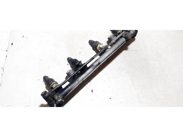 Vstřikovací lišta 250930018   Hyundai Coupe  pro benzínový motor 1.6  