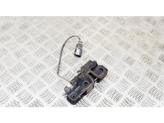 Замок капота 4L0823509   Audi Q7 4L